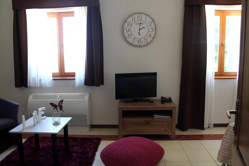 Apartment Kastel Motovun Esterno foto