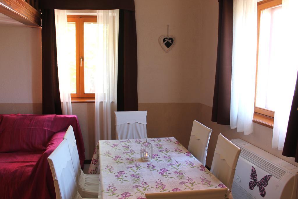Apartment Kastel Motovun Esterno foto