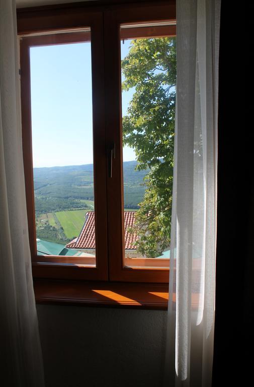 Apartment Kastel Motovun Esterno foto
